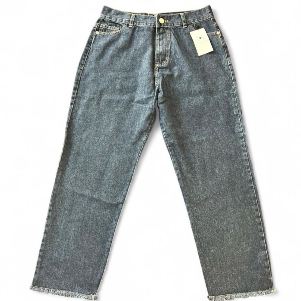 Chirpe Cropped Ankle Mom Jeans with Raw Hem